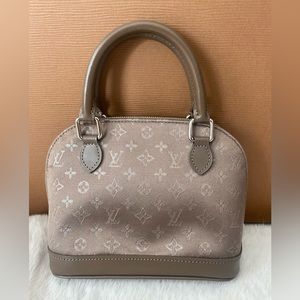 🦄RARE🦄 Authentic Louis Vuitton Monogram Satin Micro Alma Bag